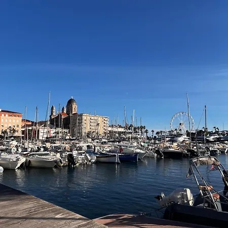 Holiday home Traum Mit Meerblick Saint-Raphael (Var)