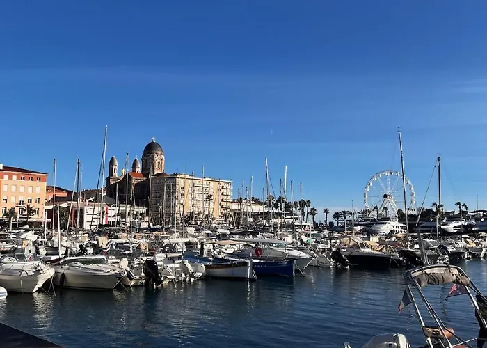 Vakantiehuis Traum Mit Meerblick Saint-Raphaël